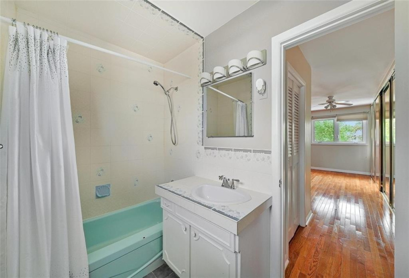 6 Connor, 4 Bedrooms Bedrooms, 16 Rooms Rooms,3 BathroomsBathrooms,Residential,For Sale,Connor