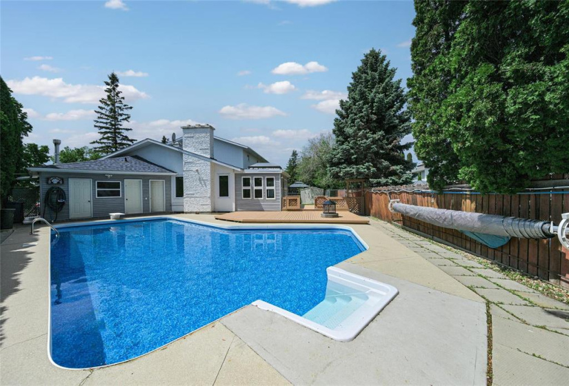 6 Connor, 4 Bedrooms Bedrooms, 16 Rooms Rooms,3 BathroomsBathrooms,Residential,For Sale,Connor