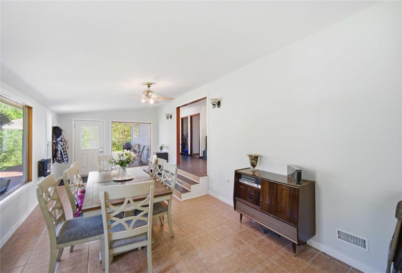 10098 74NW, 4 Bedrooms Bedrooms, 11 Rooms Rooms,2 BathroomsBathrooms,Residential,For Sale,74NW