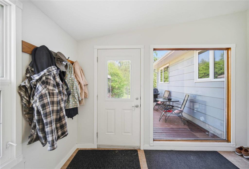 10098 74NW, 4 Bedrooms Bedrooms, 11 Rooms Rooms,2 BathroomsBathrooms,Residential,For Sale,74NW