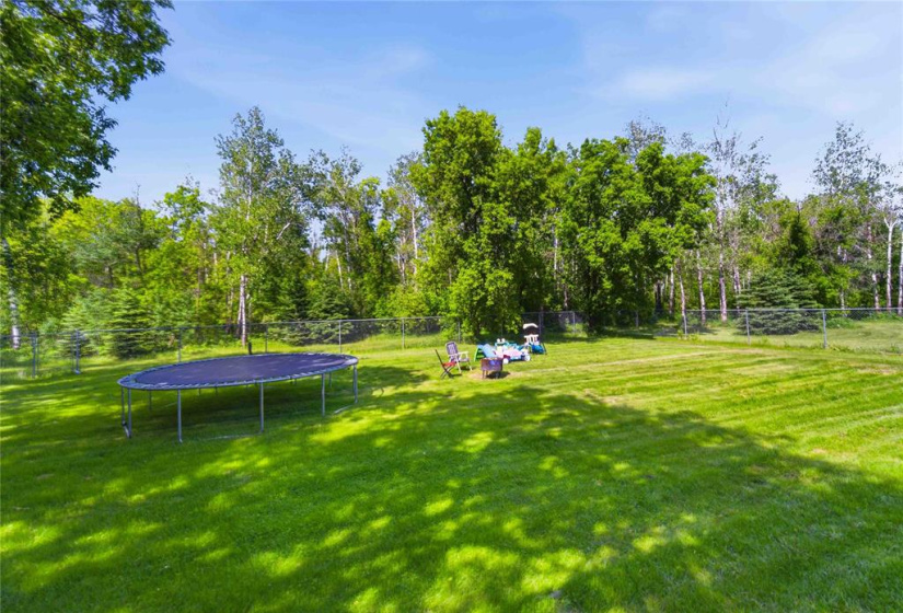 10098 74NW, 4 Bedrooms Bedrooms, 11 Rooms Rooms,2 BathroomsBathrooms,Residential,For Sale,74NW