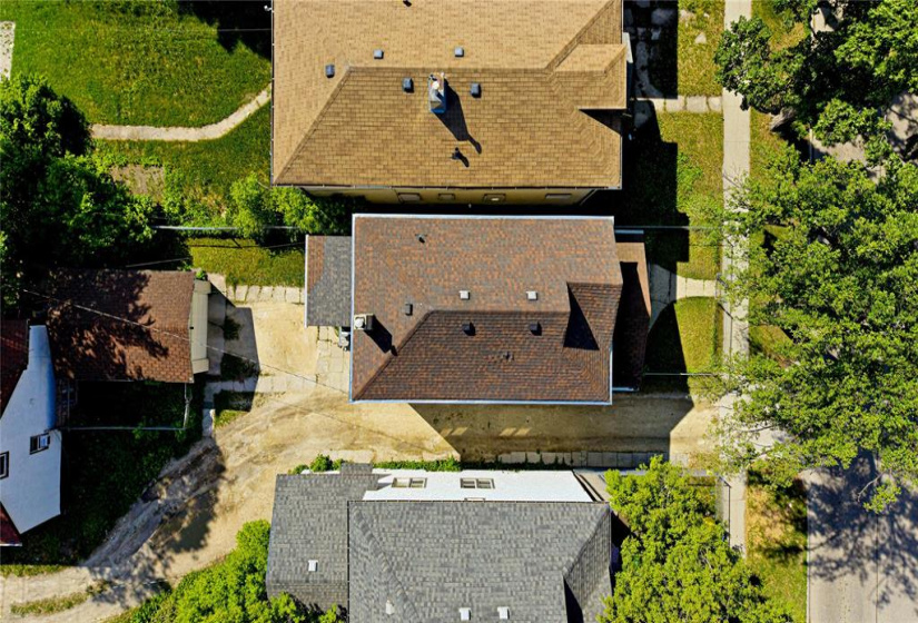 426 Redwood, 3 Bedrooms Bedrooms, 8 Rooms Rooms,1 BathroomBathrooms,Residential,For Sale,Redwood