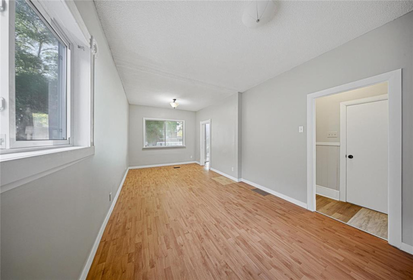 605 Agnes, 4 Bedrooms Bedrooms, 11 Rooms Rooms,2 BathroomsBathrooms,Residential,For Sale,Agnes