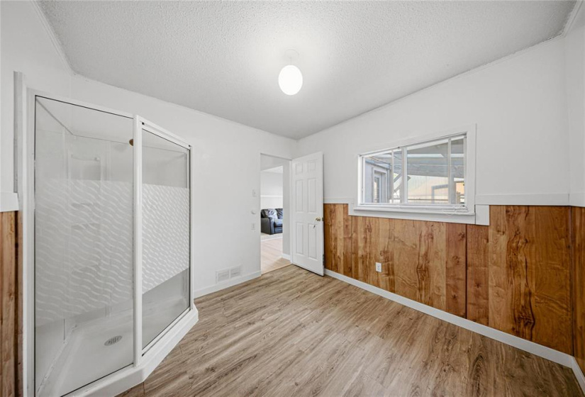 605 Agnes, 4 Bedrooms Bedrooms, 11 Rooms Rooms,2 BathroomsBathrooms,Residential,For Sale,Agnes