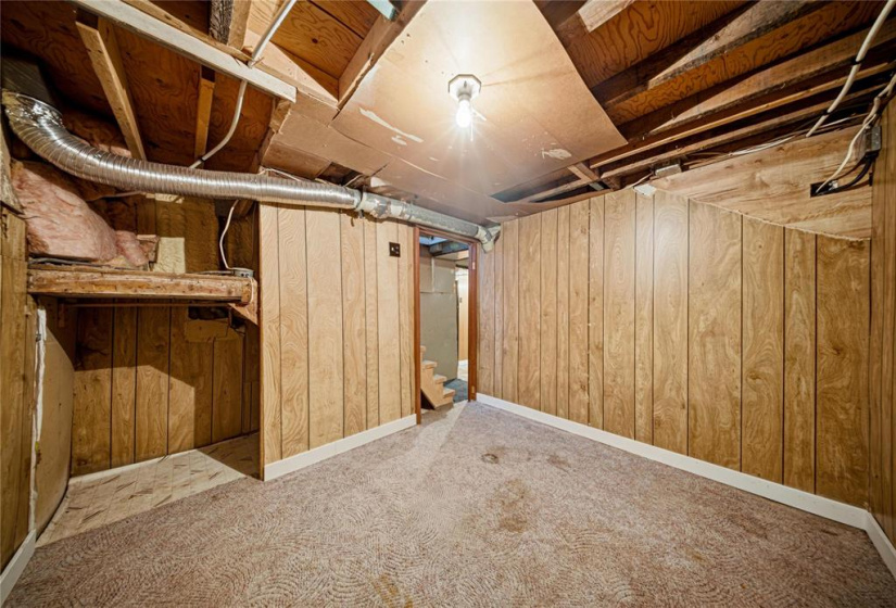 605 Agnes, 4 Bedrooms Bedrooms, 11 Rooms Rooms,2 BathroomsBathrooms,Residential,For Sale,Agnes