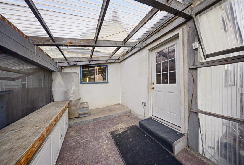 605 Agnes, 4 Bedrooms Bedrooms, 11 Rooms Rooms,2 BathroomsBathrooms,Residential,For Sale,Agnes