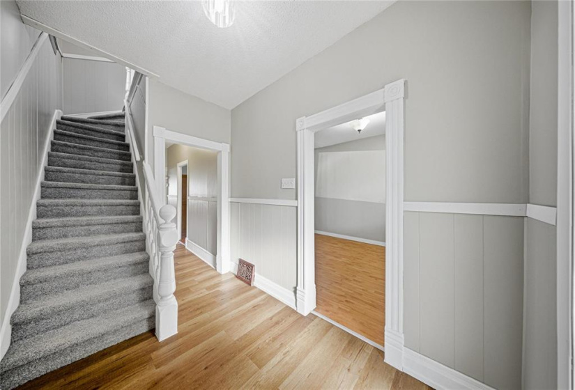 605 Agnes, 4 Bedrooms Bedrooms, 11 Rooms Rooms,2 BathroomsBathrooms,Residential,For Sale,Agnes