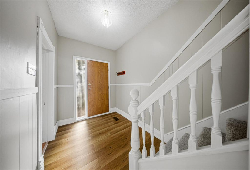 605 Agnes, 4 Bedrooms Bedrooms, 11 Rooms Rooms,2 BathroomsBathrooms,Residential,For Sale,Agnes