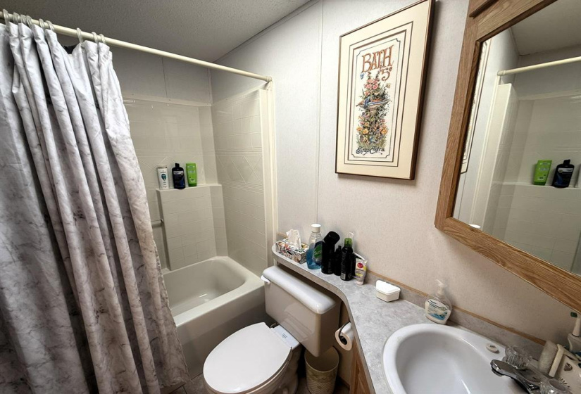 16 Silverdale, 3 Bedrooms Bedrooms, 7 Rooms Rooms,1 BathroomBathrooms,Residential,For Sale,Silverdale