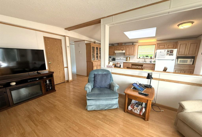 16 Silverdale, 3 Bedrooms Bedrooms, 7 Rooms Rooms,1 BathroomBathrooms,Residential,For Sale,Silverdale