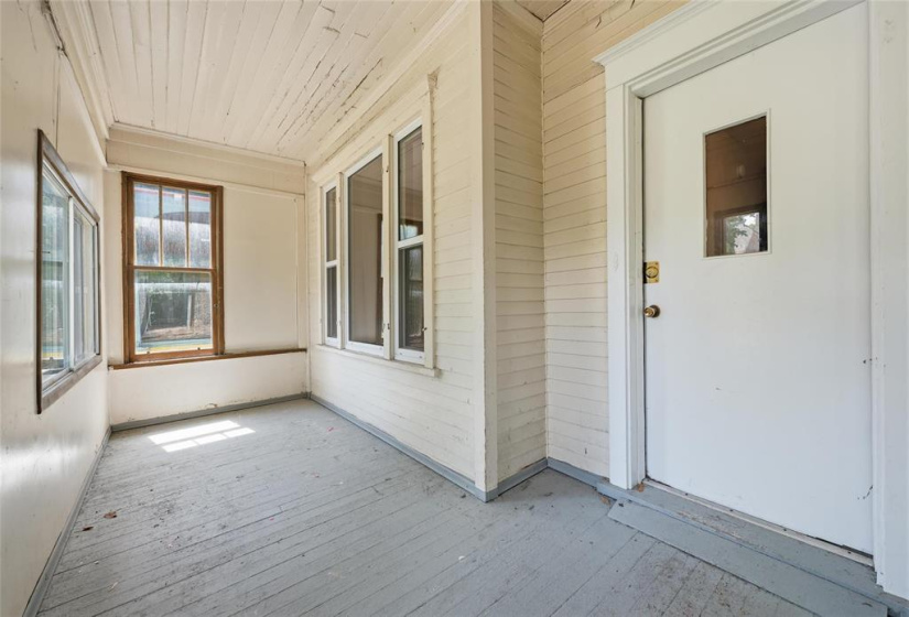 120 Lenore, 4 Bedrooms Bedrooms, 12 Rooms Rooms,2 BathroomsBathrooms,Residential,For Sale,Lenore