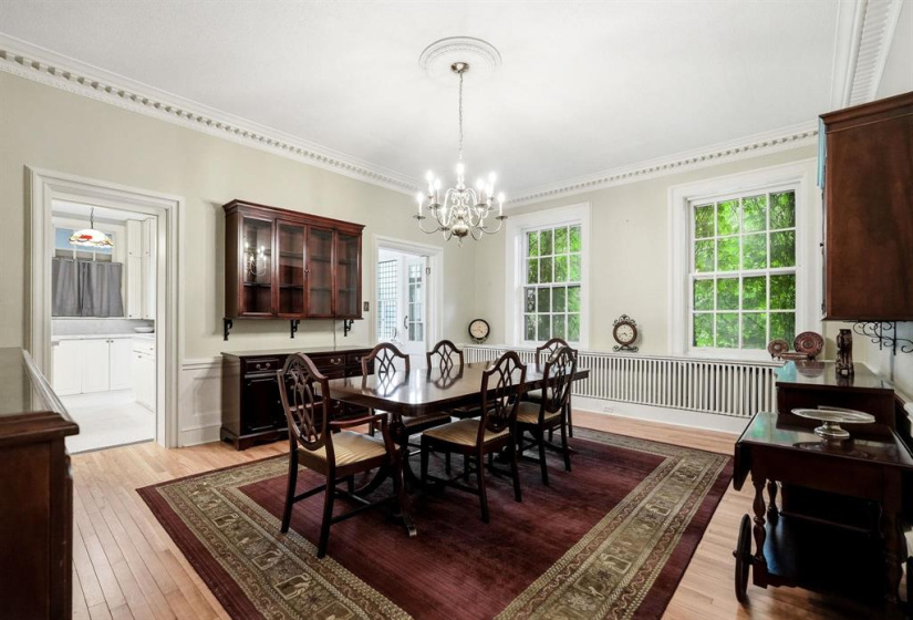 12 Kingsway, 8 Bedrooms Bedrooms, 41 Rooms Rooms,5 BathroomsBathrooms,Residential,For Sale,Kingsway