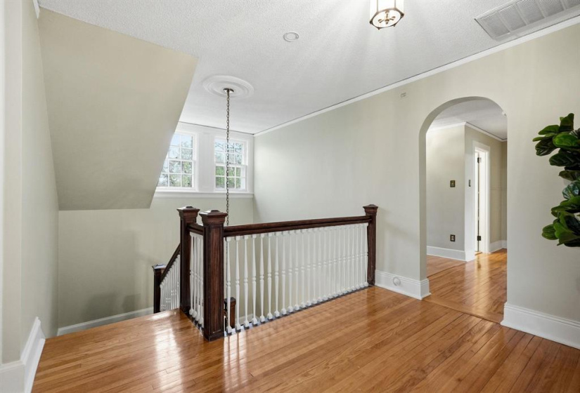12 Kingsway, 8 Bedrooms Bedrooms, 41 Rooms Rooms,5 BathroomsBathrooms,Residential,For Sale,Kingsway