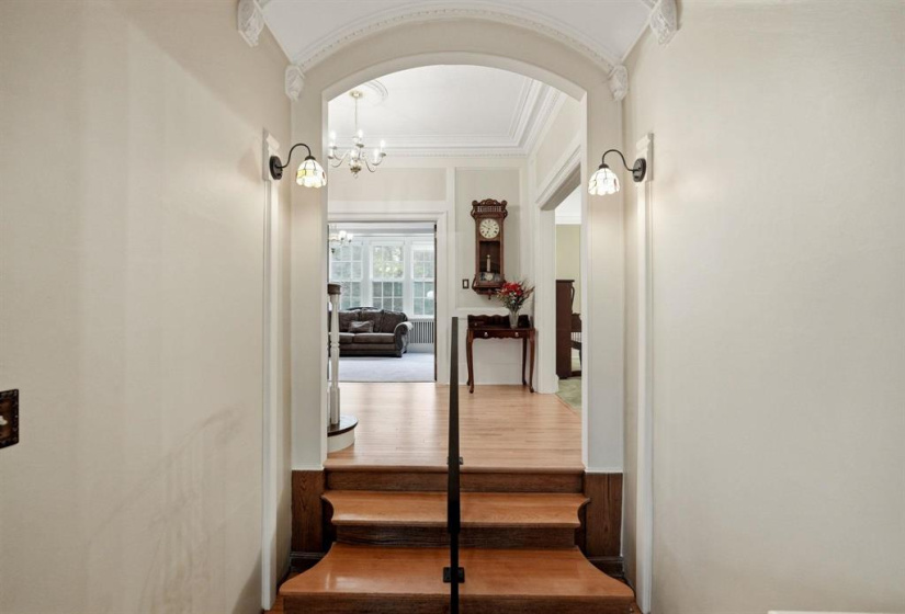 12 Kingsway, 8 Bedrooms Bedrooms, 41 Rooms Rooms,5 BathroomsBathrooms,Residential,For Sale,Kingsway