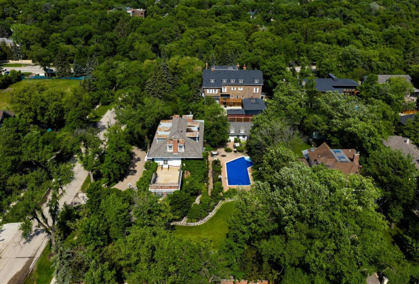 12 Kingsway, 8 Bedrooms Bedrooms, 41 Rooms Rooms,5 BathroomsBathrooms,Residential,For Sale,Kingsway