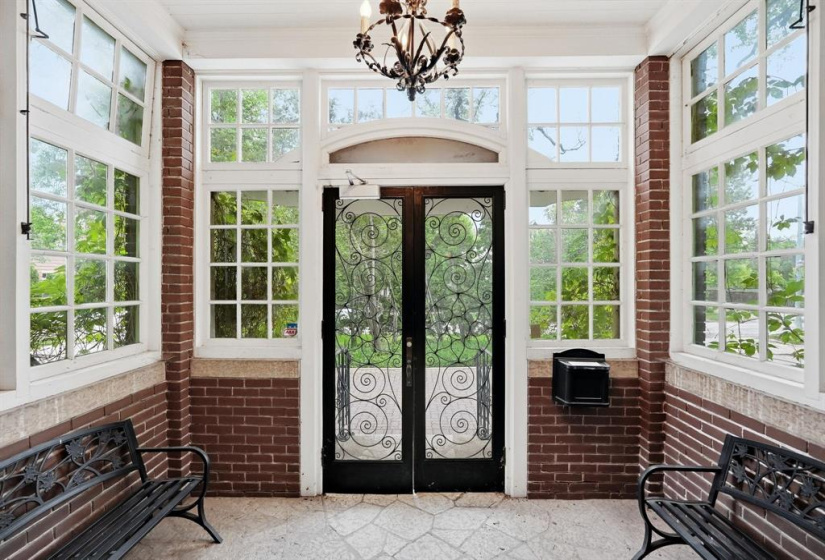 12 Kingsway, 8 Bedrooms Bedrooms, 41 Rooms Rooms,5 BathroomsBathrooms,Residential,For Sale,Kingsway