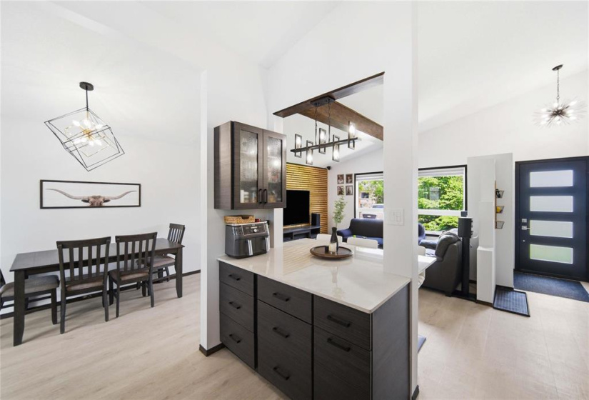 457 Speers, 3 Bedrooms Bedrooms, 9 Rooms Rooms,1 BathroomBathrooms,Residential,For Sale,Speers