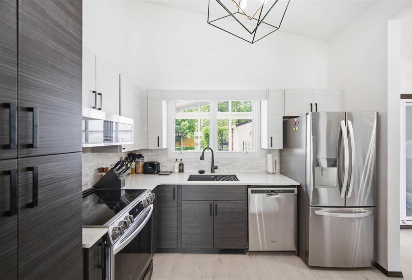 457 Speers, 3 Bedrooms Bedrooms, 9 Rooms Rooms,1 BathroomBathrooms,Residential,For Sale,Speers