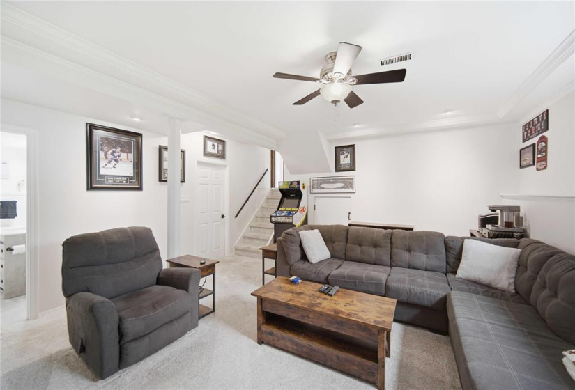 457 Speers, 3 Bedrooms Bedrooms, 9 Rooms Rooms,1 BathroomBathrooms,Residential,For Sale,Speers