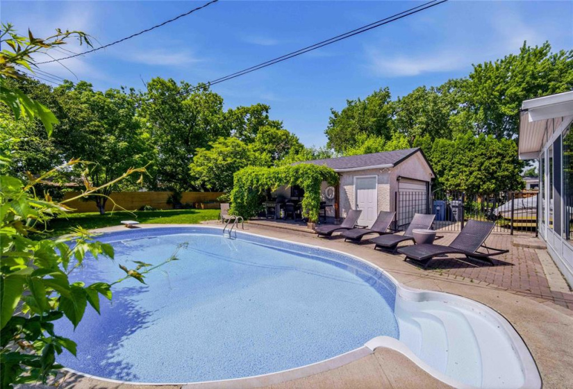 457 Speers, 3 Bedrooms Bedrooms, 9 Rooms Rooms,1 BathroomBathrooms,Residential,For Sale,Speers