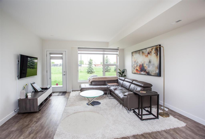 865 Rathgar, 2 Bedrooms Bedrooms, 10 Rooms Rooms,2 BathroomsBathrooms,Condominium,For Sale,Rathgar