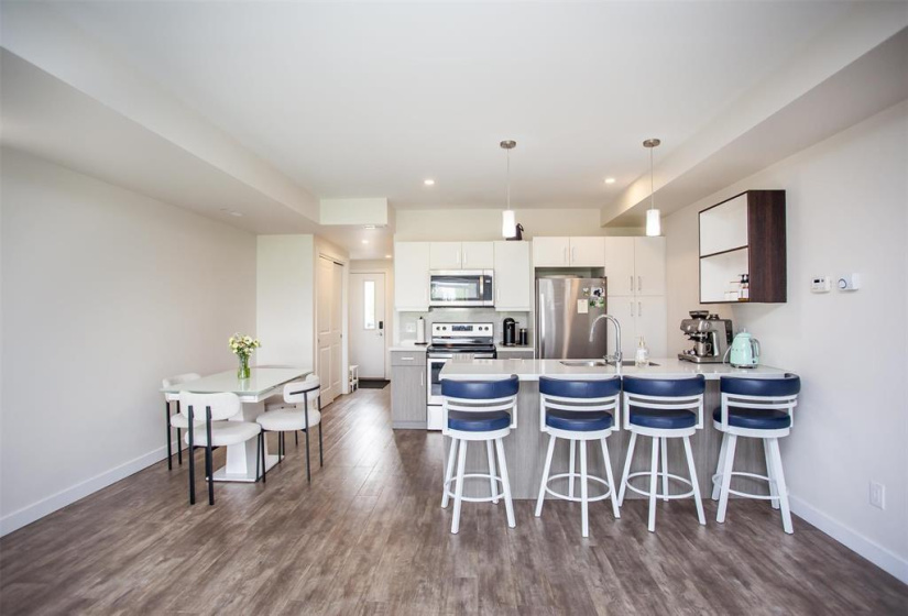 865 Rathgar, 2 Bedrooms Bedrooms, 10 Rooms Rooms,2 BathroomsBathrooms,Condominium,For Sale,Rathgar
