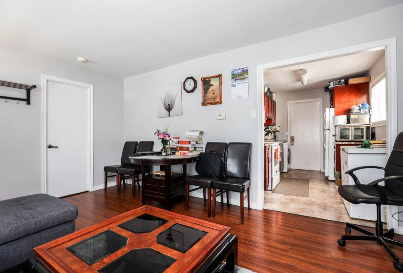 626 Chalmers, 2 Bedrooms Bedrooms, 6 Rooms Rooms,1 BathroomBathrooms,Residential,For Sale,Chalmers