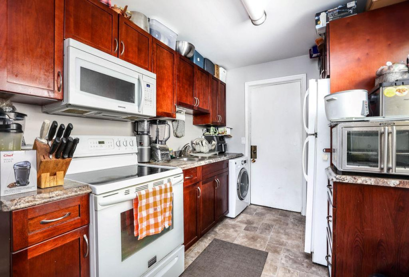 626 Chalmers, 2 Bedrooms Bedrooms, 6 Rooms Rooms,1 BathroomBathrooms,Residential,For Sale,Chalmers