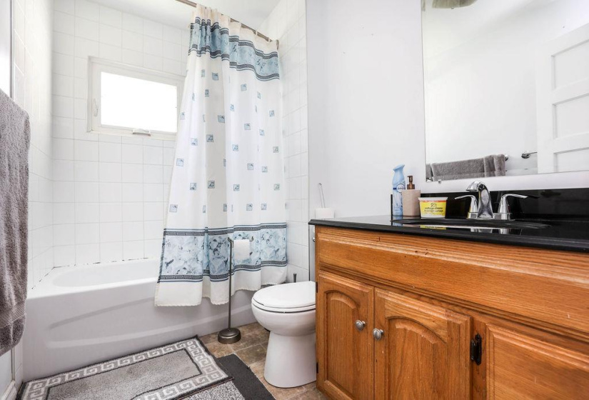 626 Chalmers, 2 Bedrooms Bedrooms, 6 Rooms Rooms,1 BathroomBathrooms,Residential,For Sale,Chalmers