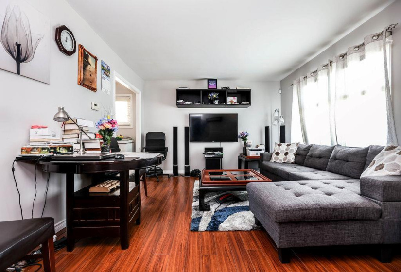 626 Chalmers, 2 Bedrooms Bedrooms, 6 Rooms Rooms,1 BathroomBathrooms,Residential,For Sale,Chalmers