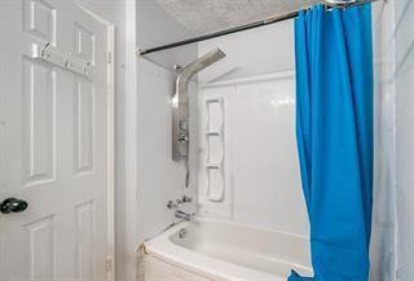 47 Laurent, 2 Bedrooms Bedrooms, 8 Rooms Rooms,2 BathroomsBathrooms,Residential,For Sale,Laurent