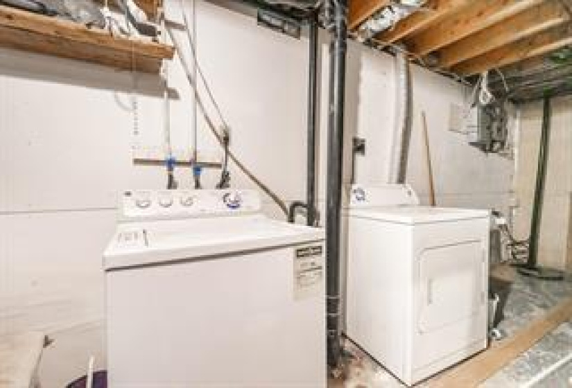 47 Laurent, 2 Bedrooms Bedrooms, 8 Rooms Rooms,2 BathroomsBathrooms,Residential,For Sale,Laurent