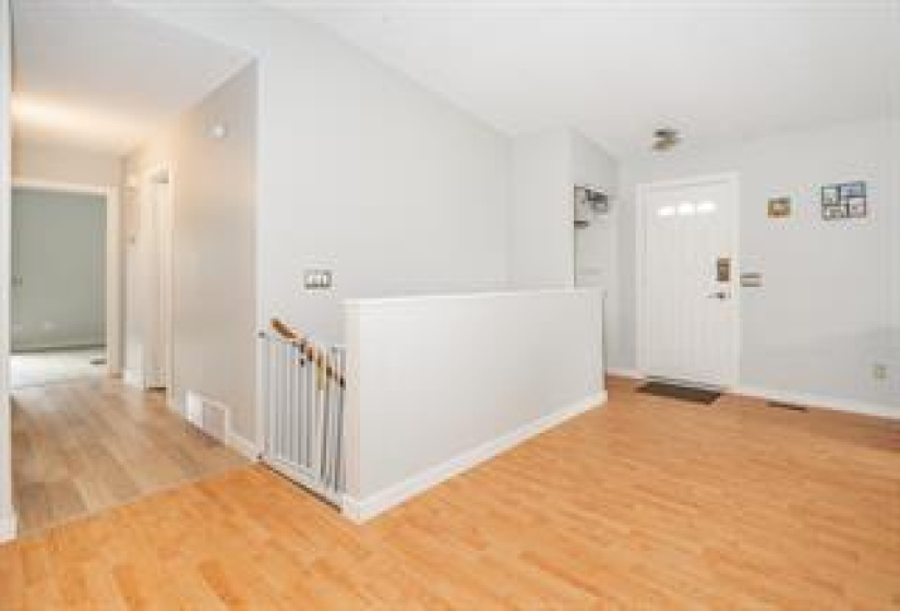 47 Laurent, 2 Bedrooms Bedrooms, 8 Rooms Rooms,2 BathroomsBathrooms,Residential,For Sale,Laurent