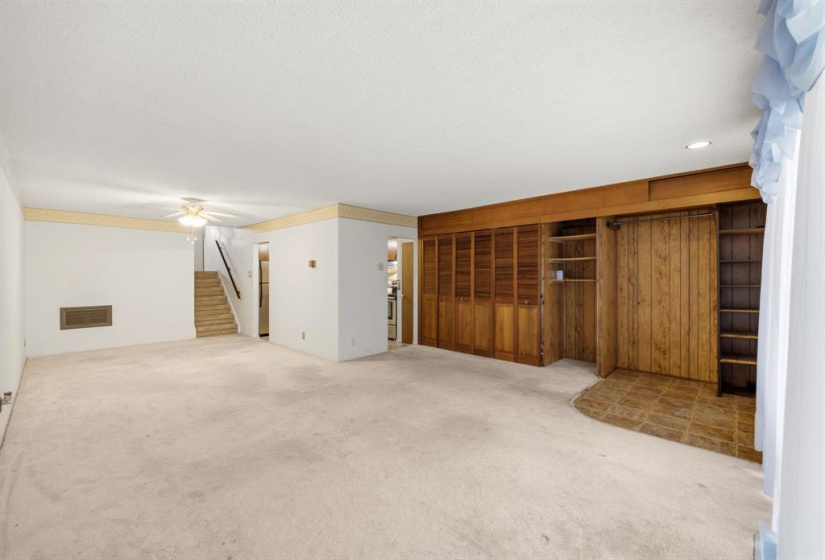 3467 Portage, 2 Bedrooms Bedrooms, 6 Rooms Rooms,1 BathroomBathrooms,Condominium,For Sale,Portage