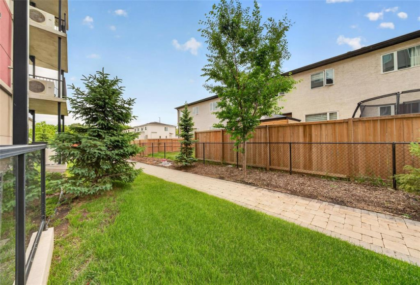 50 Philip Lee, 2 Bedrooms Bedrooms, 5 Rooms Rooms,1 BathroomBathrooms,Condominium,For Sale,Philip Lee