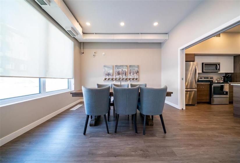 50 Philip Lee, 2 Bedrooms Bedrooms, 5 Rooms Rooms,1 BathroomBathrooms,Condominium,For Sale,Philip Lee