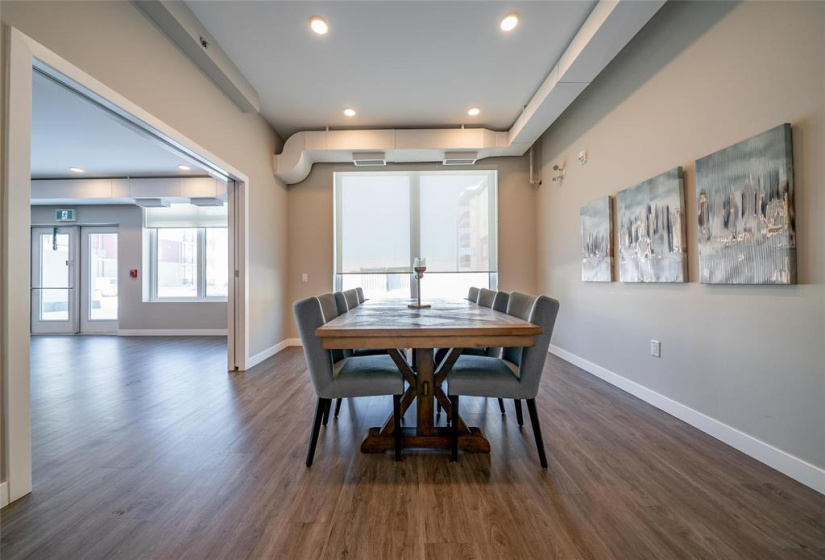 50 Philip Lee, 2 Bedrooms Bedrooms, 5 Rooms Rooms,1 BathroomBathrooms,Condominium,For Sale,Philip Lee