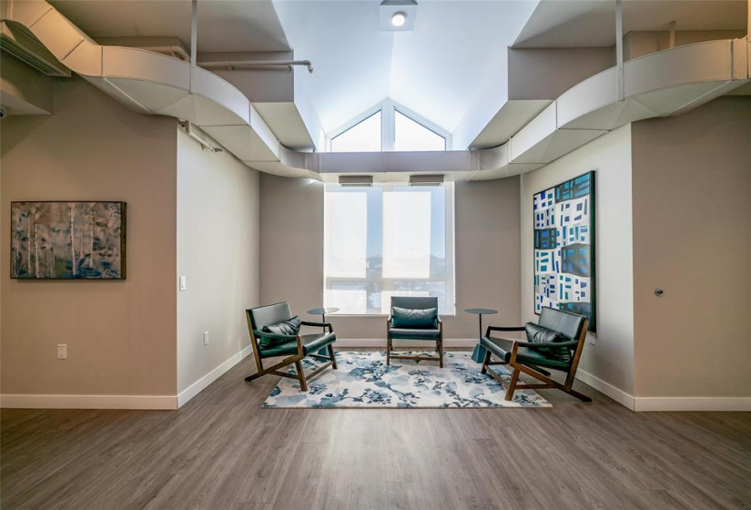50 Philip Lee, 2 Bedrooms Bedrooms, 5 Rooms Rooms,1 BathroomBathrooms,Condominium,For Sale,Philip Lee
