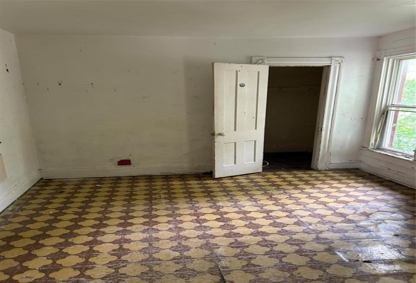356 Elgin, 5 Bedrooms Bedrooms, 10 Rooms Rooms,2 BathroomsBathrooms,Residential,For Sale,Elgin