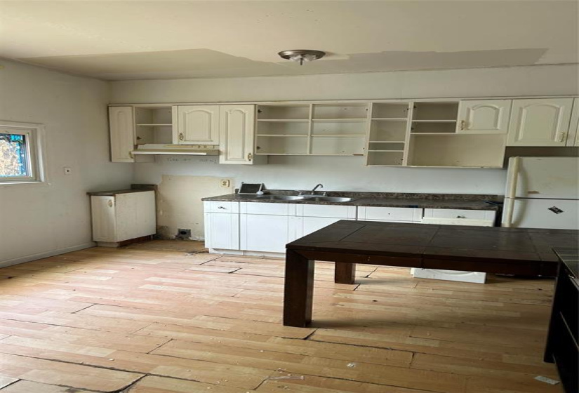 356 Elgin, 5 Bedrooms Bedrooms, 10 Rooms Rooms,2 BathroomsBathrooms,Residential,For Sale,Elgin