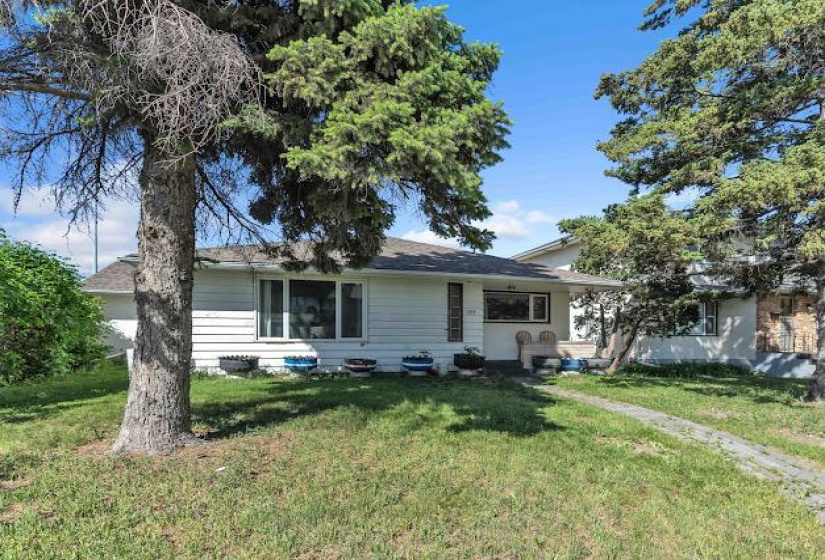 195 McAdam, ,Residential,For Sale,McAdam