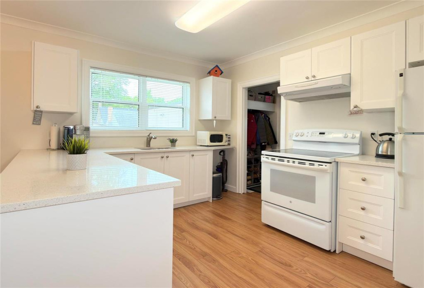 14 Mager, 2 Bedrooms Bedrooms, 8 Rooms Rooms,2 BathroomsBathrooms,Residential,For Sale,Mager