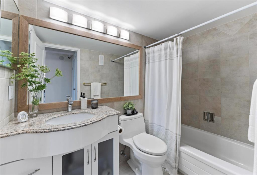 15 Kennedy, 2 Bedrooms Bedrooms, 7 Rooms Rooms,1 BathroomBathrooms,Condominium,For Sale,Kennedy