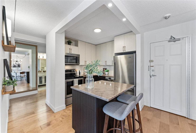 15 Kennedy, 2 Bedrooms Bedrooms, 7 Rooms Rooms,1 BathroomBathrooms,Condominium,For Sale,Kennedy