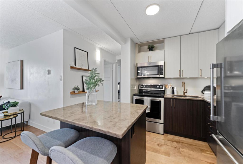 15 Kennedy, 2 Bedrooms Bedrooms, 7 Rooms Rooms,1 BathroomBathrooms,Condominium,For Sale,Kennedy