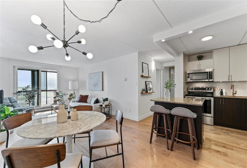 15 Kennedy, 2 Bedrooms Bedrooms, 7 Rooms Rooms,1 BathroomBathrooms,Condominium,For Sale,Kennedy
