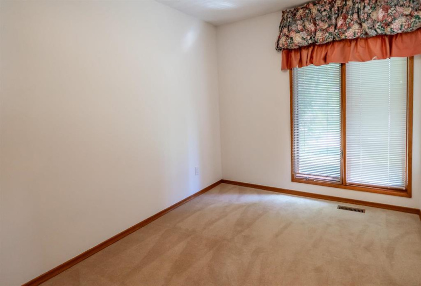 115 Dayton, 5 Bedrooms Bedrooms, 12 Rooms Rooms,3 BathroomsBathrooms,Residential,For Sale,Dayton