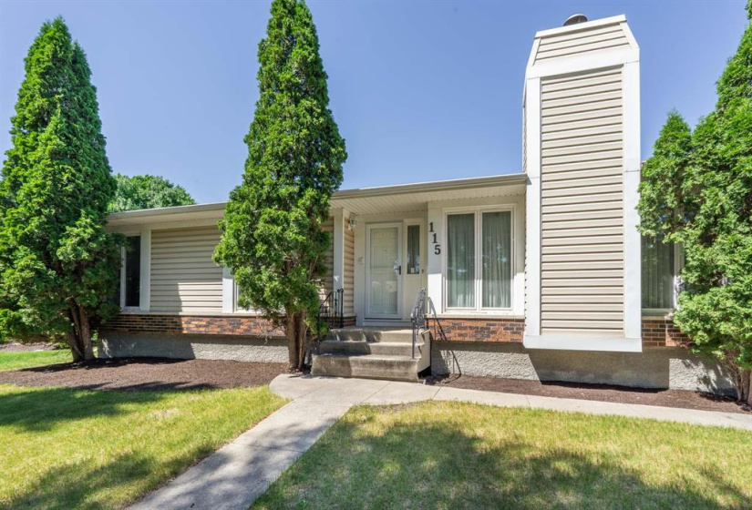 115 Dayton, 5 Bedrooms Bedrooms, 12 Rooms Rooms,3 BathroomsBathrooms,Residential,For Sale,Dayton