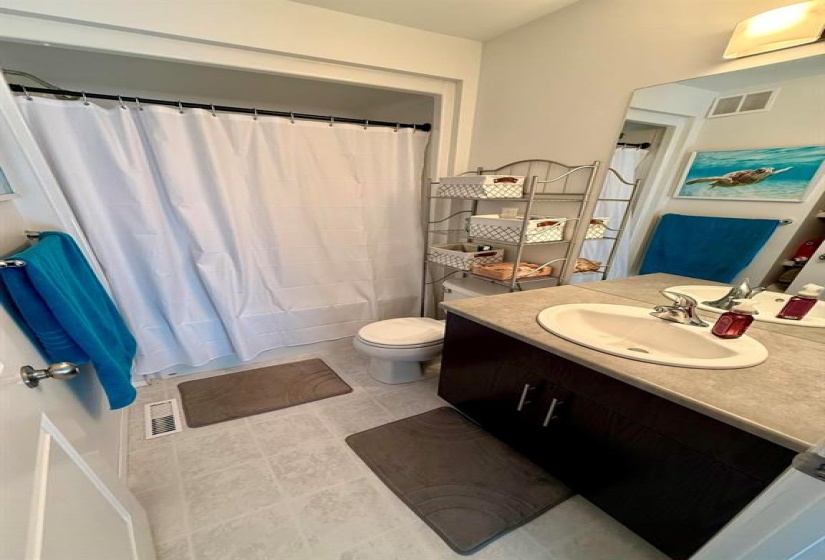 74 Lark Ridge, 3 Bedrooms Bedrooms, 10 Rooms Rooms,2 BathroomsBathrooms,Residential,For Sale,Lark Ridge