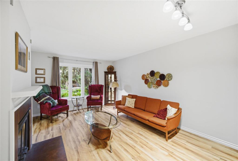 1688 St Mary's, 2 Bedrooms Bedrooms, 12 Rooms Rooms,2 BathroomsBathrooms,Condominium,For Sale,St Mary's